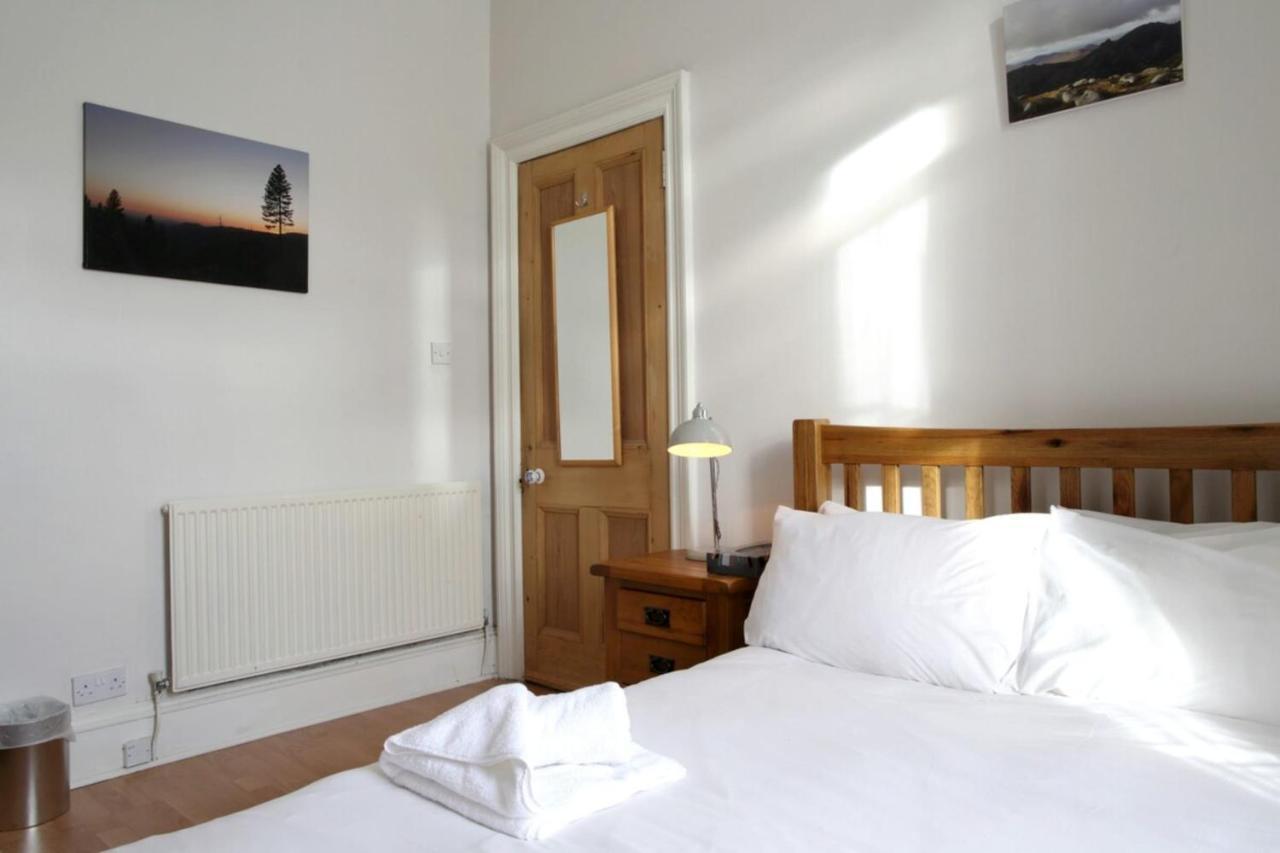Central And Spacious 2 Bedroom Flat With Garden Edinburgh Luaran gambar