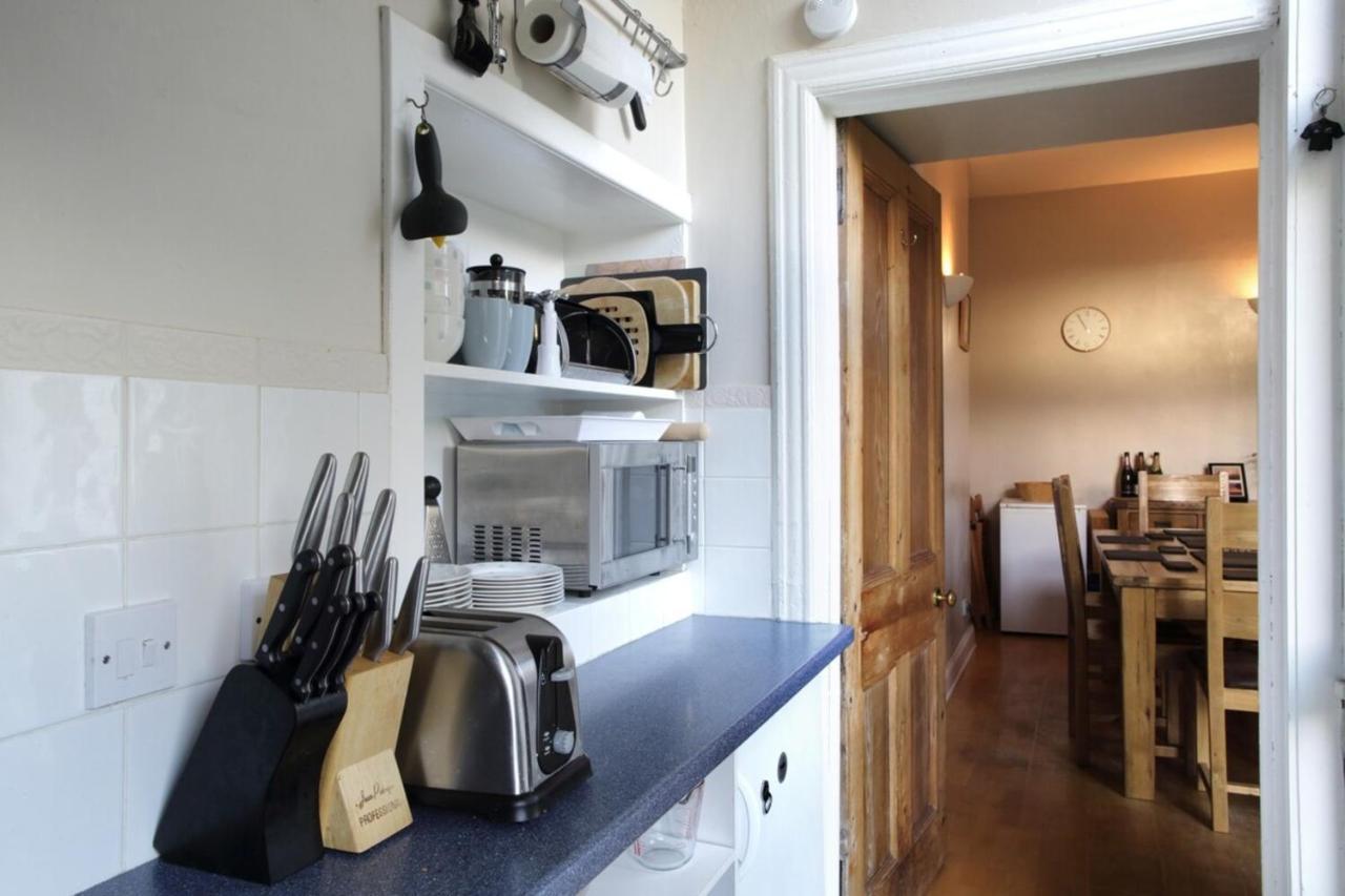 Central And Spacious 2 Bedroom Flat With Garden Edinburgh Luaran gambar