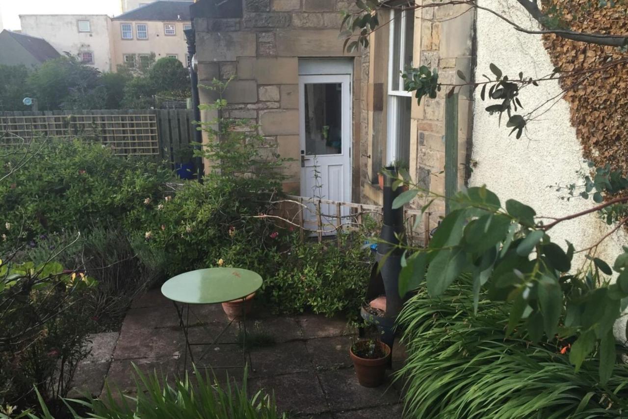 Central And Spacious 2 Bedroom Flat With Garden Edinburgh Luaran gambar